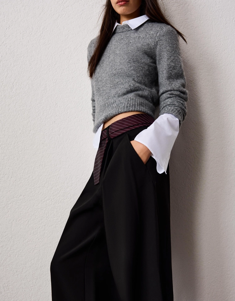 Брюки объемного кроя из двухслойной ткани