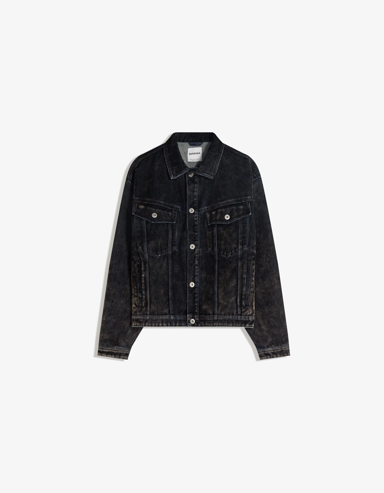 Джинсовая куртка свободного кроя