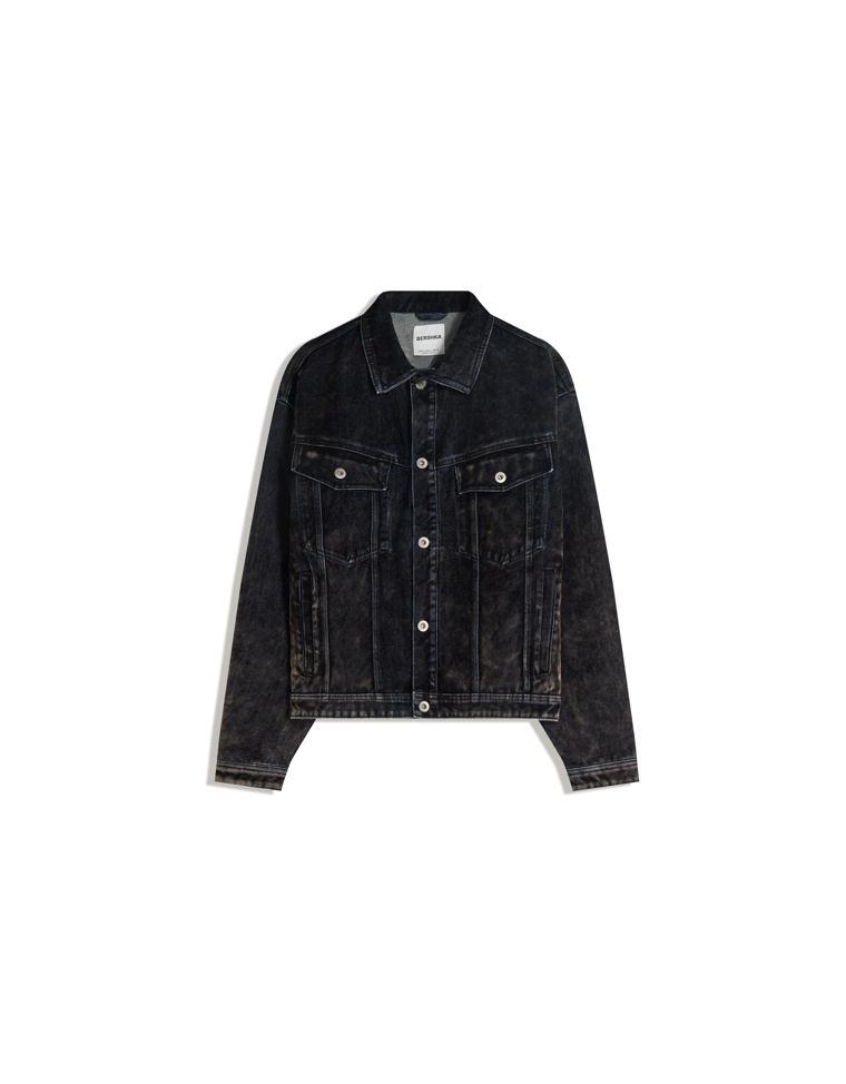 Джинсовая куртка свободного кроя