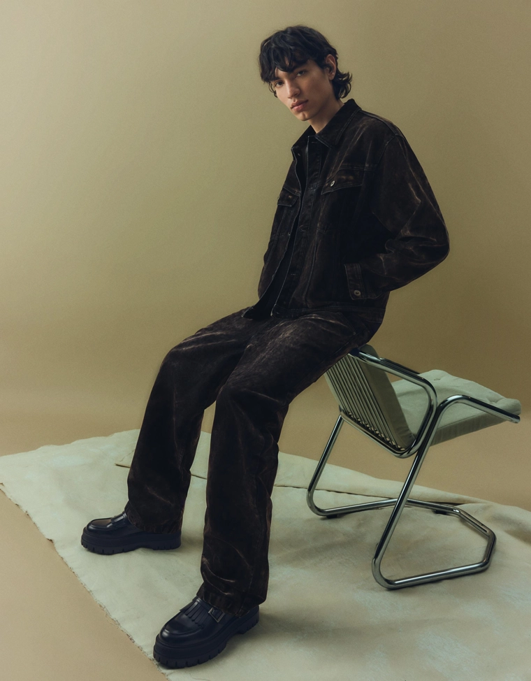 Джинсовая куртка свободного кроя