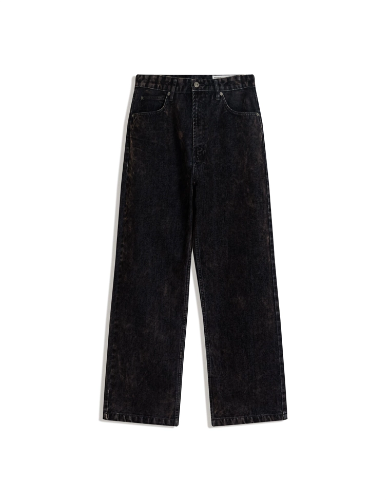 Джинсы свободного кроя с необработанными краями