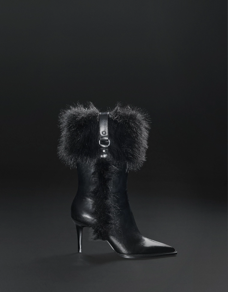 Heeled ankle boots with fur detail