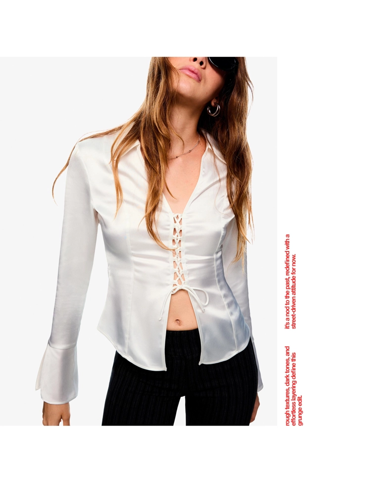 Сатиновая рубашка со шнуровкой