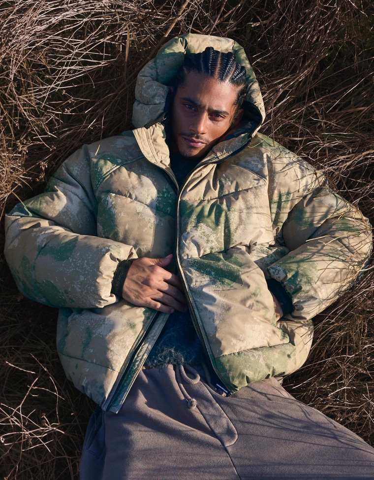 Пуховик с капюшоном