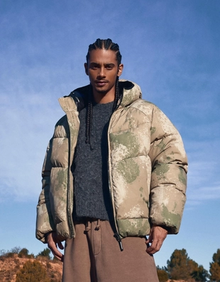 Пуховик с капюшоном- Заказать в России