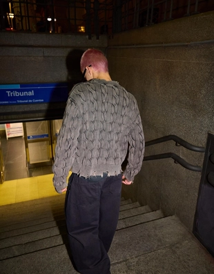 Свитер с узором «косы»- Заказать в России