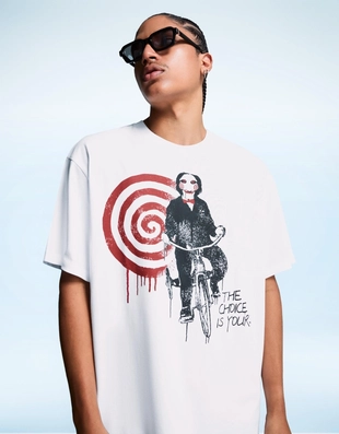 Футболка с короткими рукавами и принтом SAW- Заказать в России