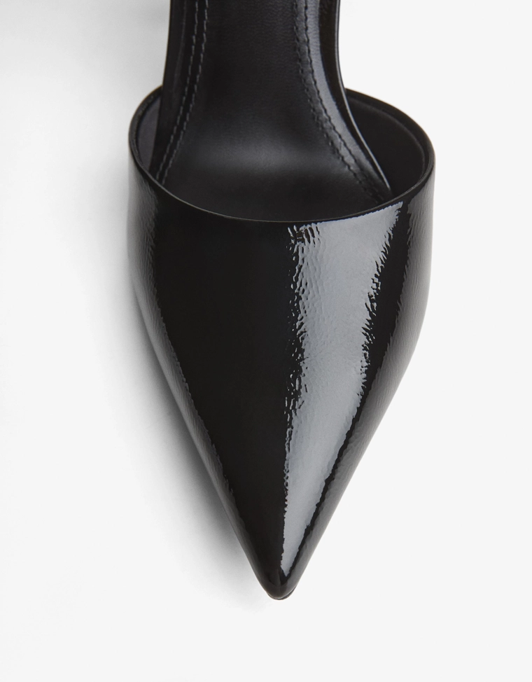 Туфли на каблуке с цепочками