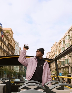 Куртка из искусственной кожи с капюшоном- Заказать в России