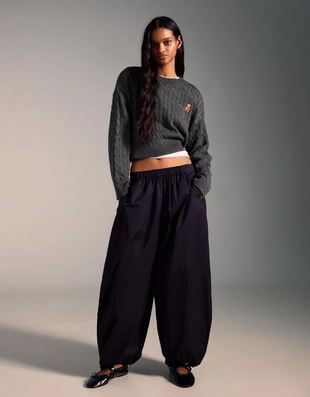 Свитер с узором косы и вышивкой- Заказать в России