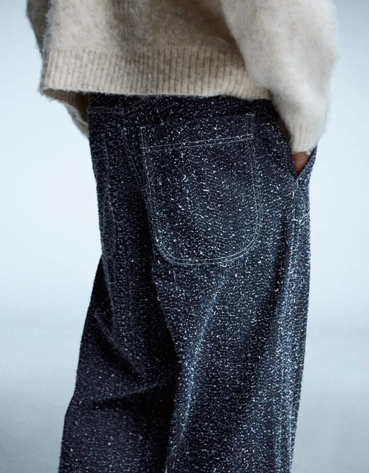 Джинсы свободного кроя с вышивкой