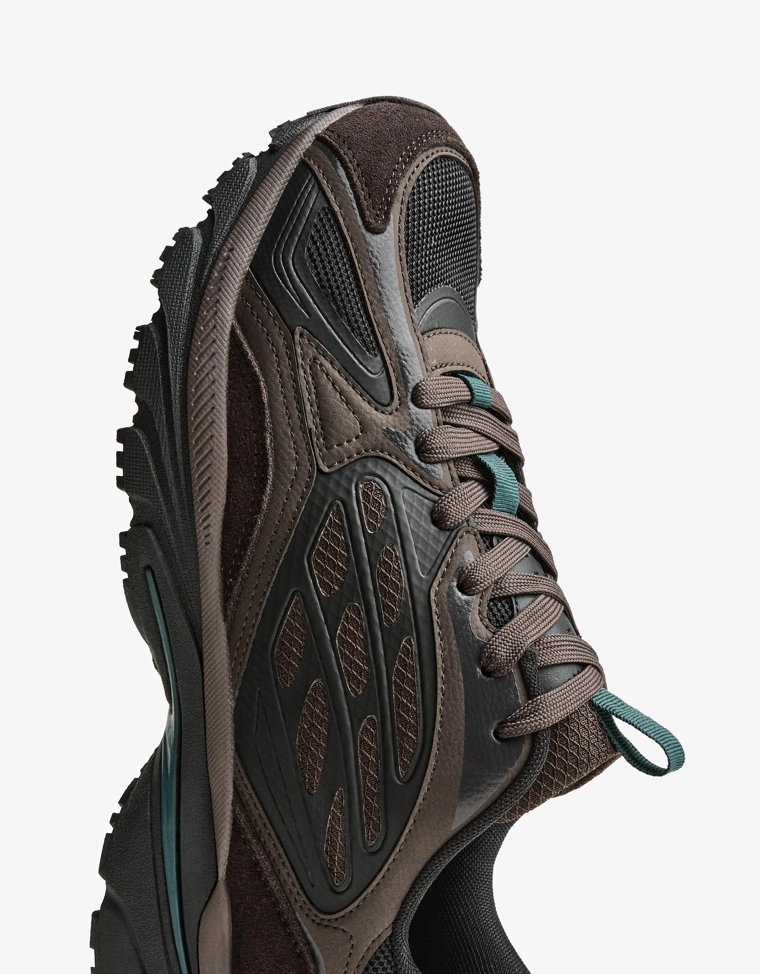 Повседневные многокомпонентные кроссовки