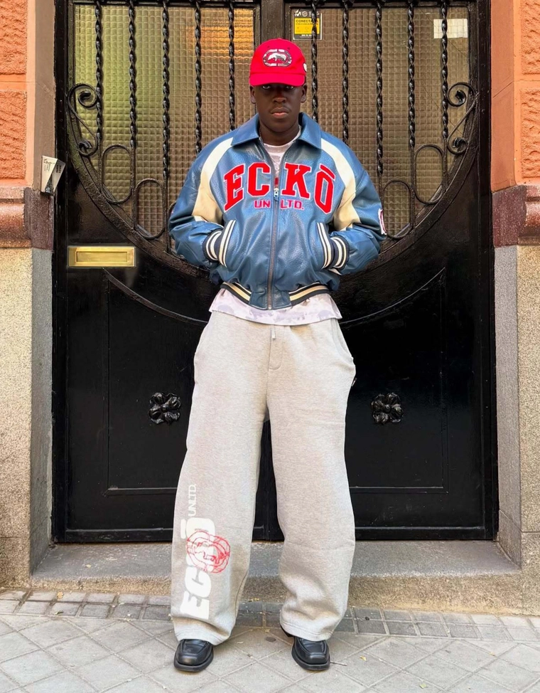 Кепка ecko unltd с нашивками