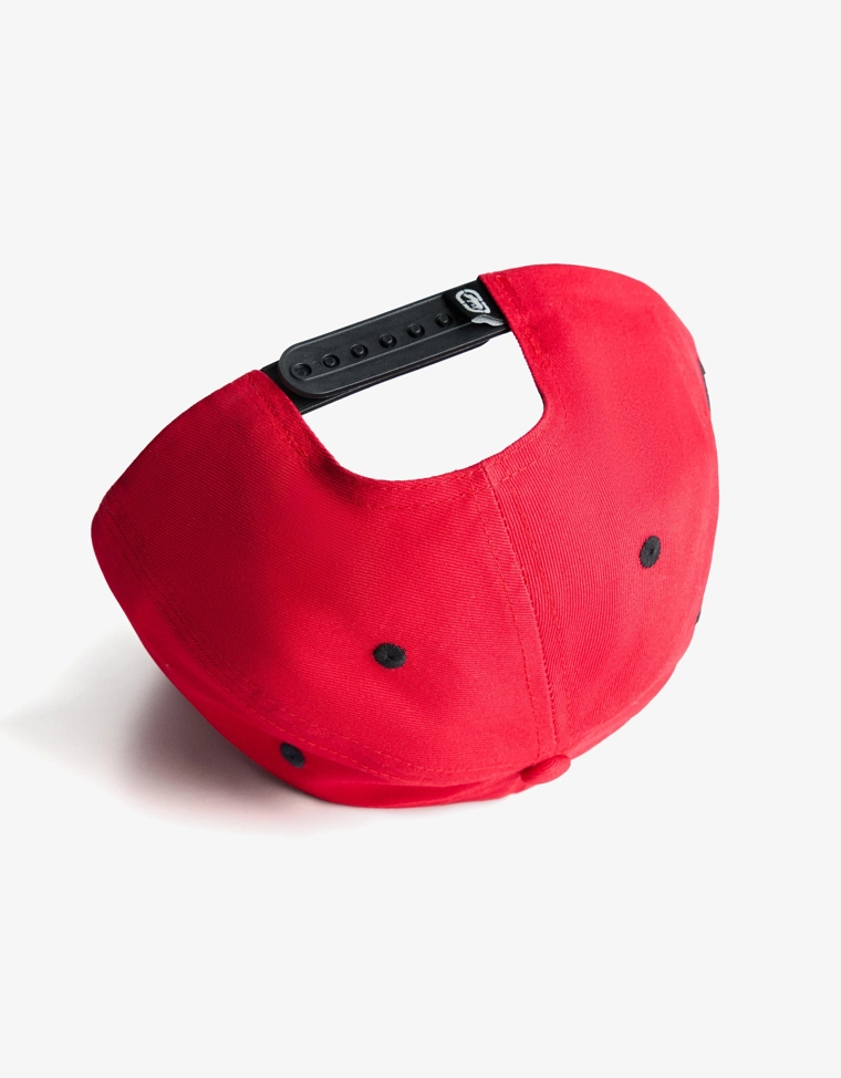 Кепка ecko unltd с нашивками