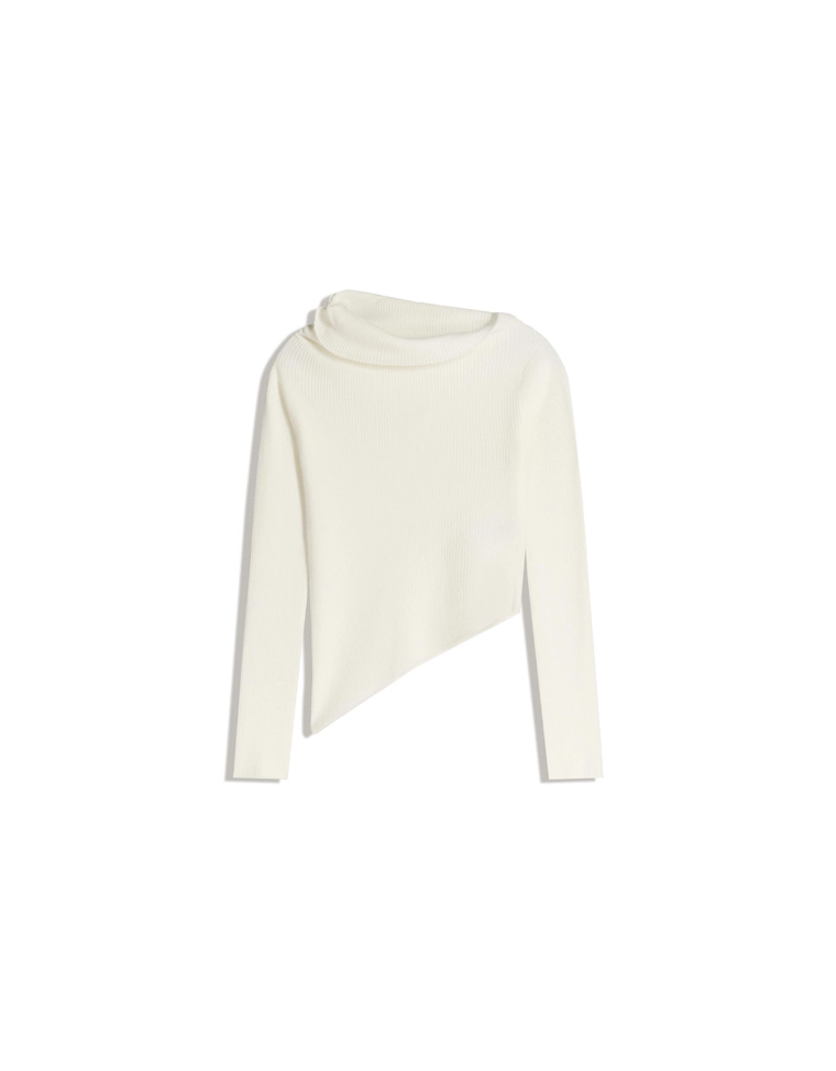 Свитер асимметричного кроя со сборками