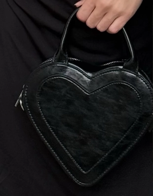Сумка-сердце из искусственной кожи с заклепками- Заказать в России