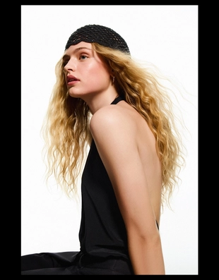 Вязаная шапка с пайетками- Заказать в России