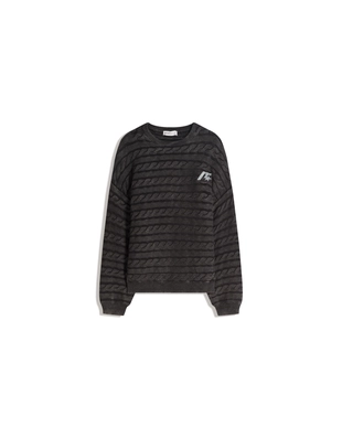 Свитер с узором «косы» и вышивкой- Заказать в России