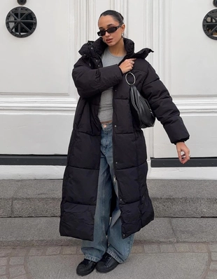 Длинный пуховик с капюшоном из водоотталкивающей ткани- Заказать в России