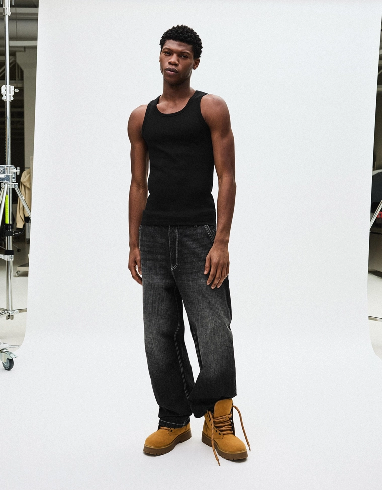 Топ в рубчик на бретелях