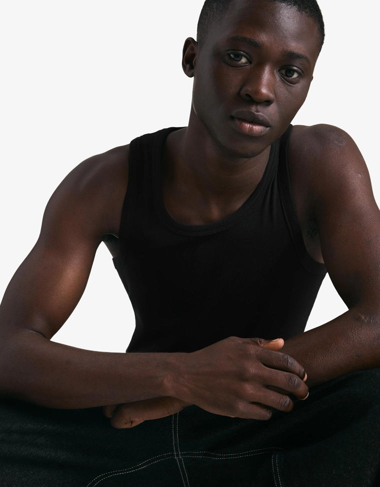 Топ в рубчик на бретелях