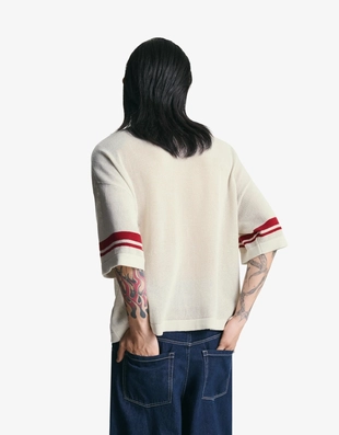 Футболка в спортивном стиле из сетчатой ткани с короткими рукавами- Заказать в России