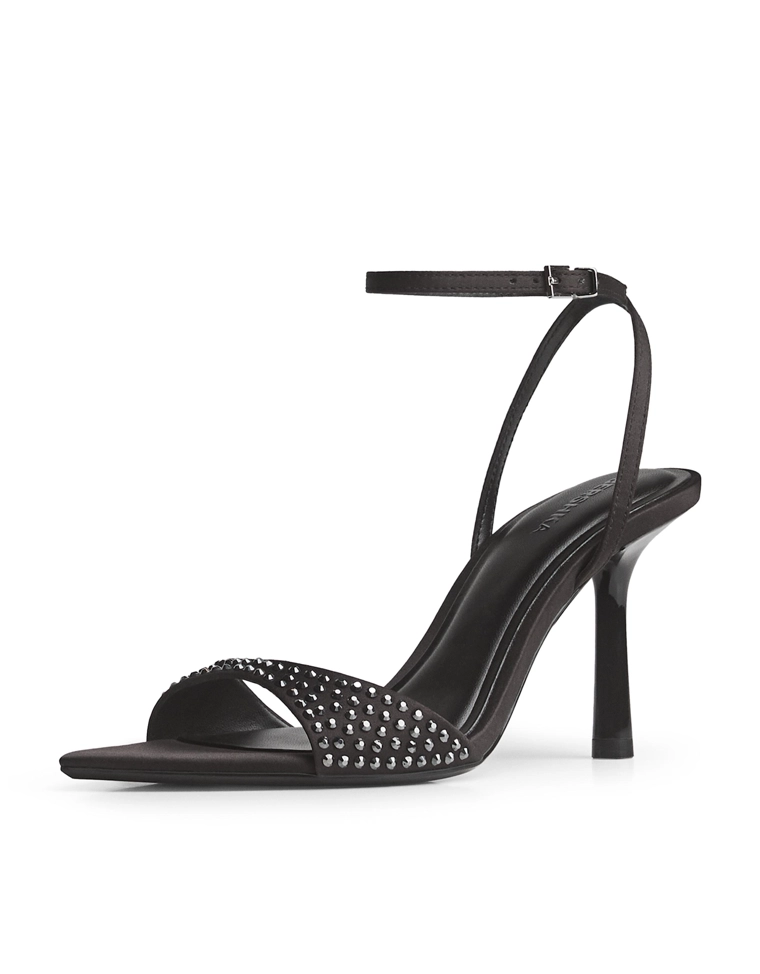 Босоножки на каблуке с блестками