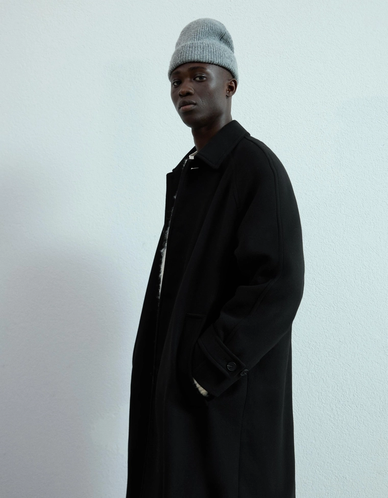 Длинное пальто из сукна