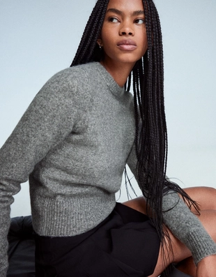 Свитер с круглым вырезом- Заказать в России