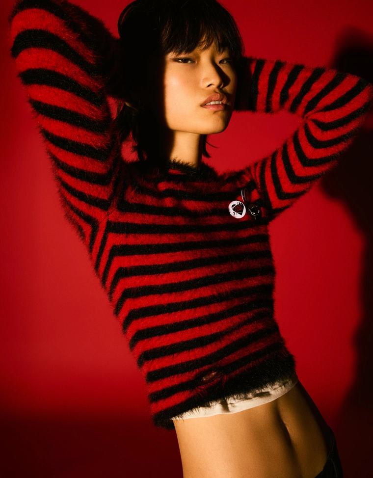 Джемпер Emily the Strange с капюшоном