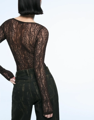 Боди с кружевом и длинными рукавами- Заказать в России