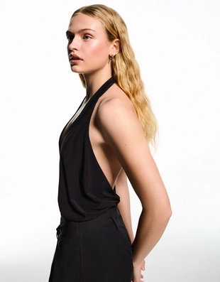 Боди с горловиной халтер и сборками- Заказать в России