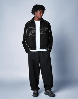 Куртка из фетра с аппликациями- Заказать в России