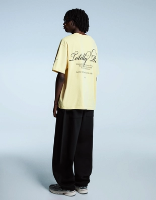 Футболка с короткими рукавами и принтом- Заказать в России