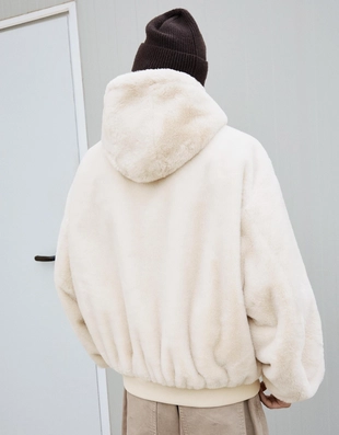 Куртка с капюшоном из искусственного меха- Заказать в России