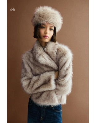 Шапка из искусственного меха- Заказать в России