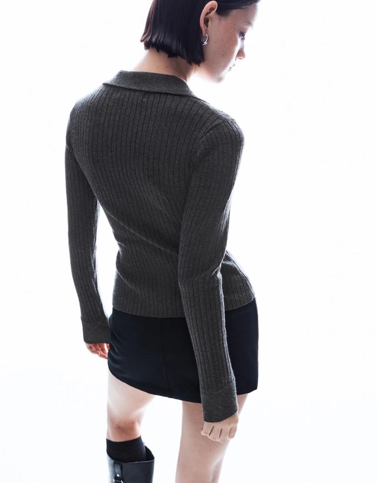 Кардиган в рубчик с воротником-поло