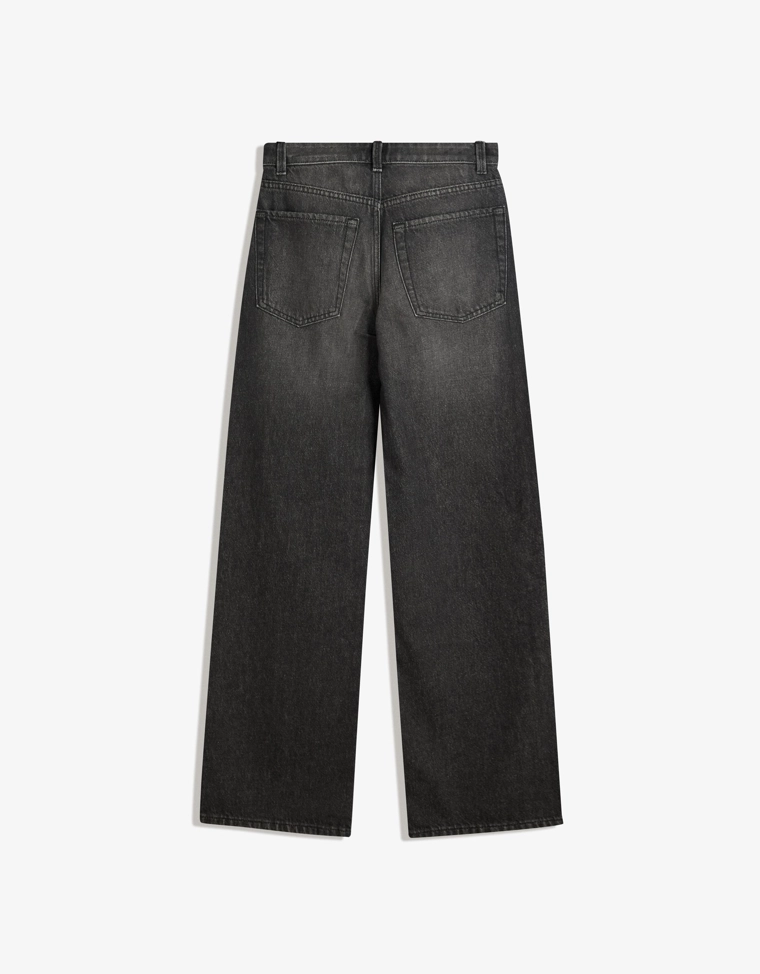 Джинсы прямого кроя с широкими штанинами