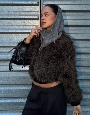 Брюки объемного кроя из двухслойной ткани- Заказать в России