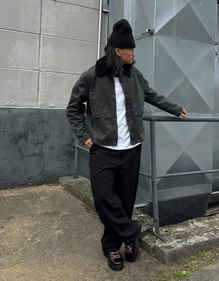 Брюки-джоггеры прямого кроя- Заказать в России