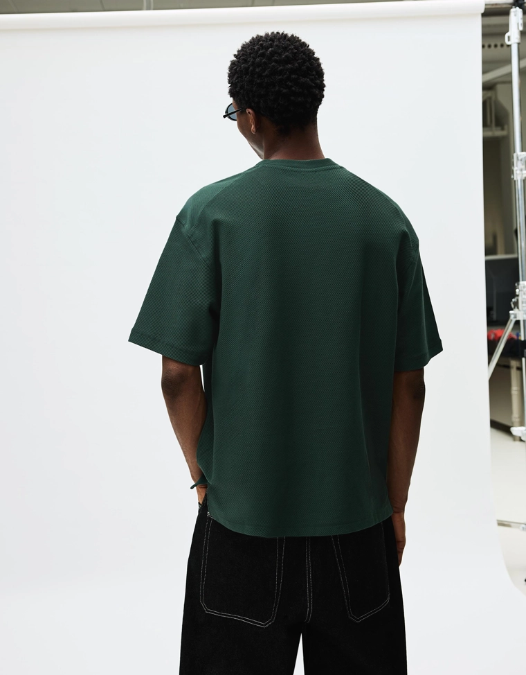 Футболка из мягкой ткани с короткими рукавами