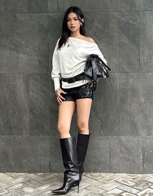 Мини-шорты с пайетками- Заказать в России