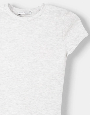 Футболка с круглым вырезом- Заказать в России