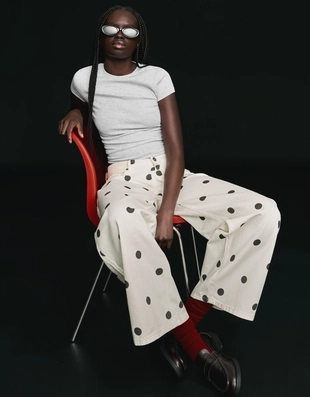 Футболка с короткими рукавами и круглым вырезом- Заказать в России