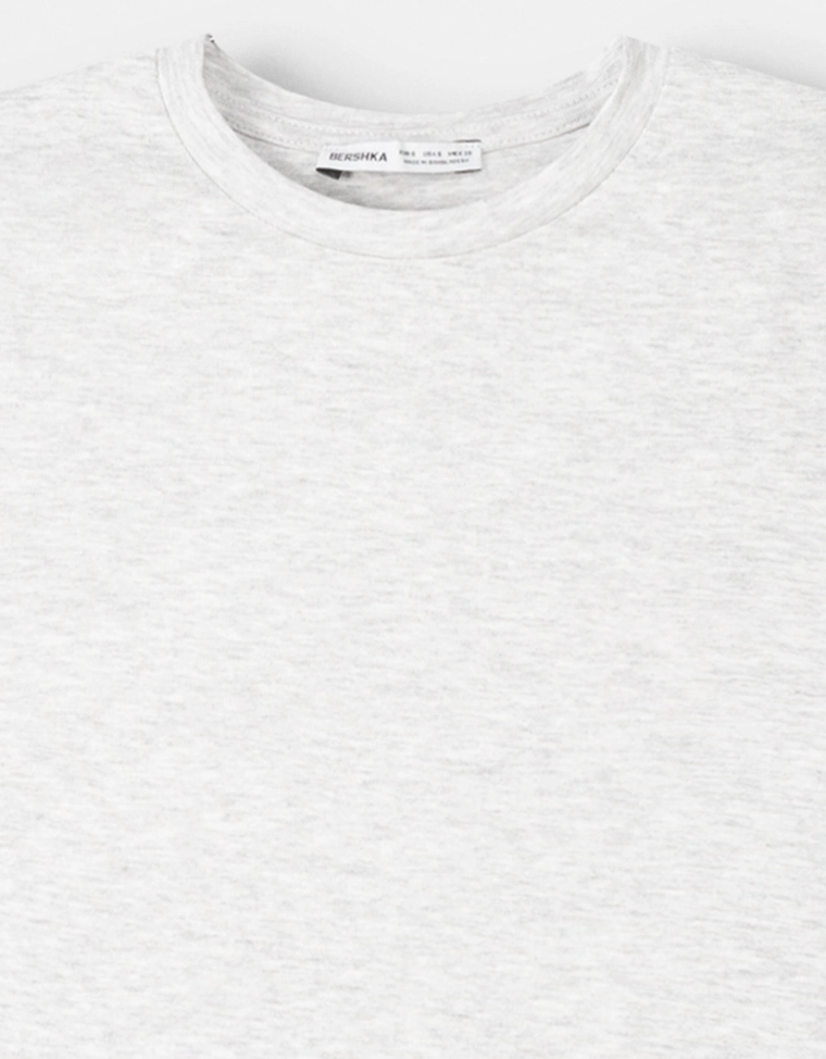 Футболка с короткими рукавами и круглым вырезом