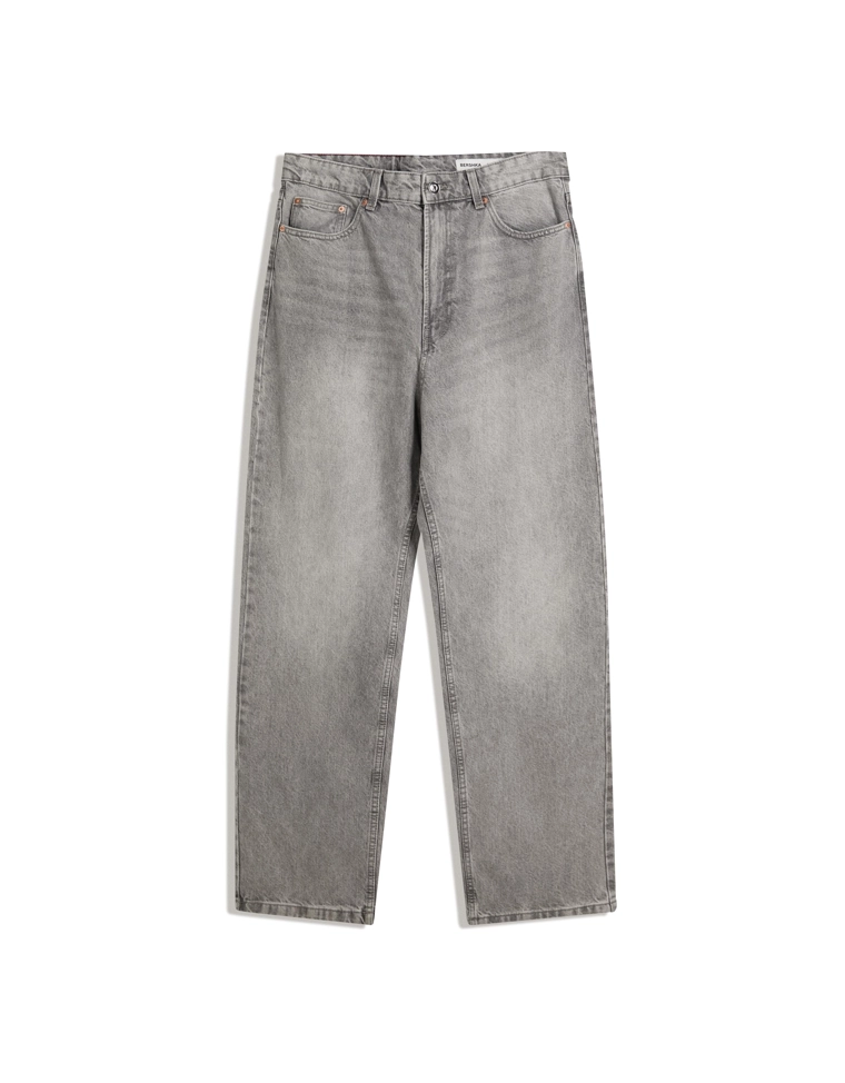 Джинсы свободного кроя