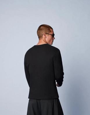 Футболка хенли облегающего кроя с длинными рукавами- Заказать в России