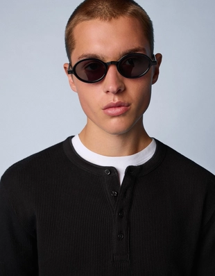 Футболка хенли облегающего кроя с длинными рукавами- Заказать в России