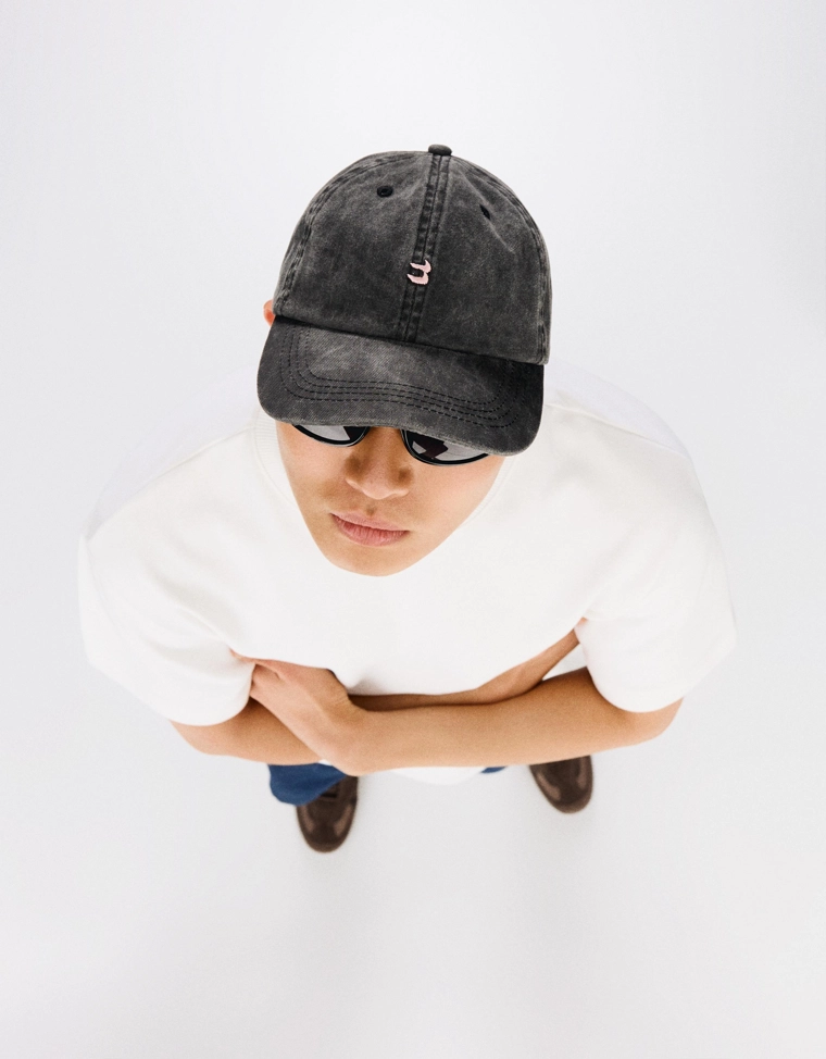 Кепка с вышивкой