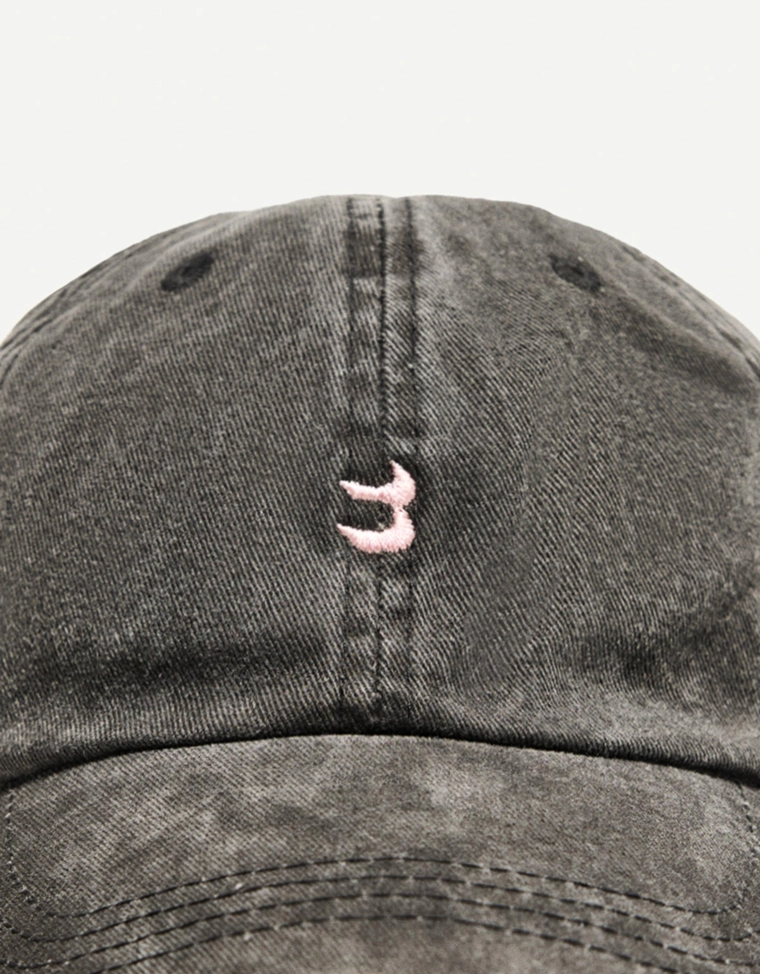 Кепка с вышивкой